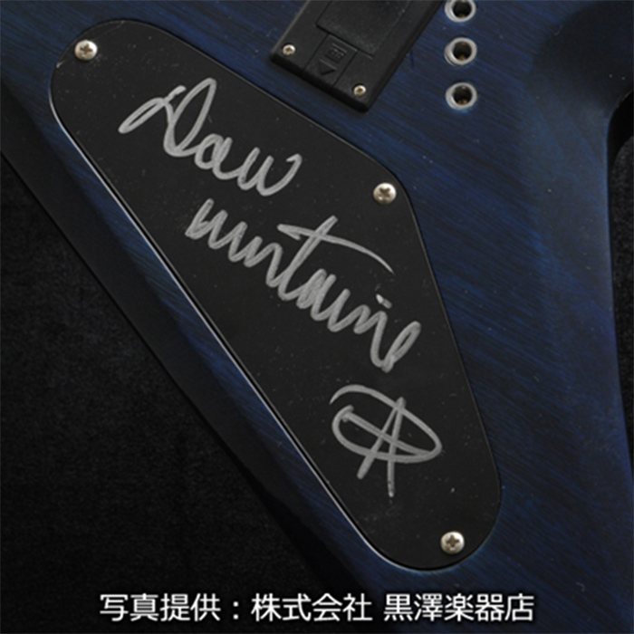 デイヴ・ムステイン直筆サイン入りギターが数量＆期間限定販売