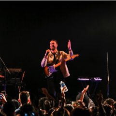 エレクトロ・デュオ＝HONNE / ホンネ、東京公演のライブレポート&セットリストを公開