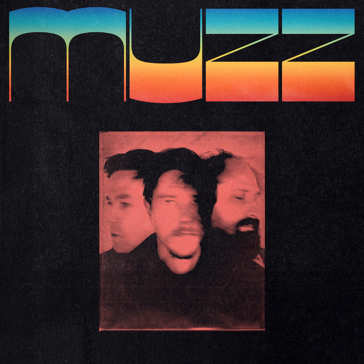 マズ、デビューアルバム『Muzz』から 新曲「Knuckleduster」のMVを公開