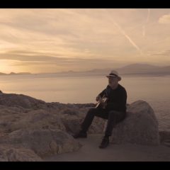 デヴィッド・ギルモア、5年ぶりの新曲「イエス・アイ・ハブ・ゴースツ」をデジタルリリース