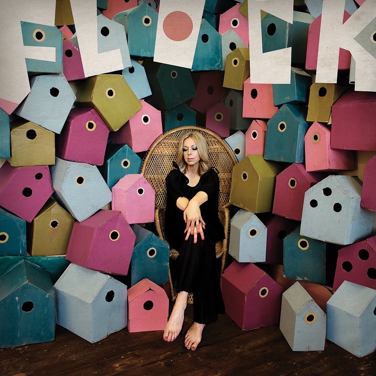 ジェーン・ウィーヴァー、約2年振りとなるニュー・アルバム『フロック』を3月にリリース